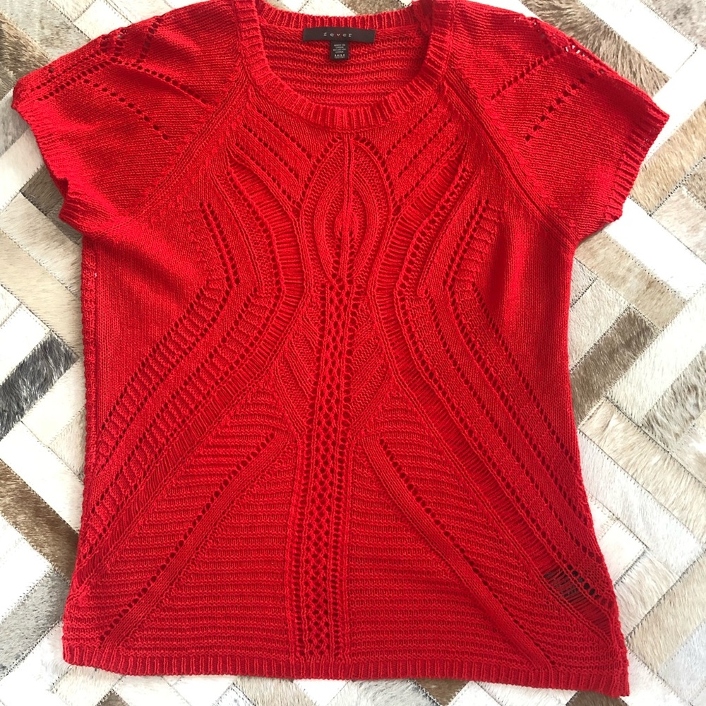 Fever red knit top, short sleeve. Size M